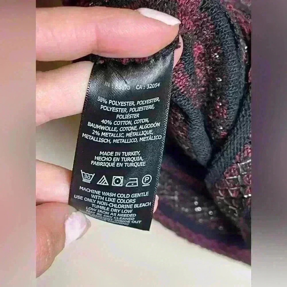 Akemi+Kin Celeste Metallic Burgundy Sweater Top - Picture 9 of 10